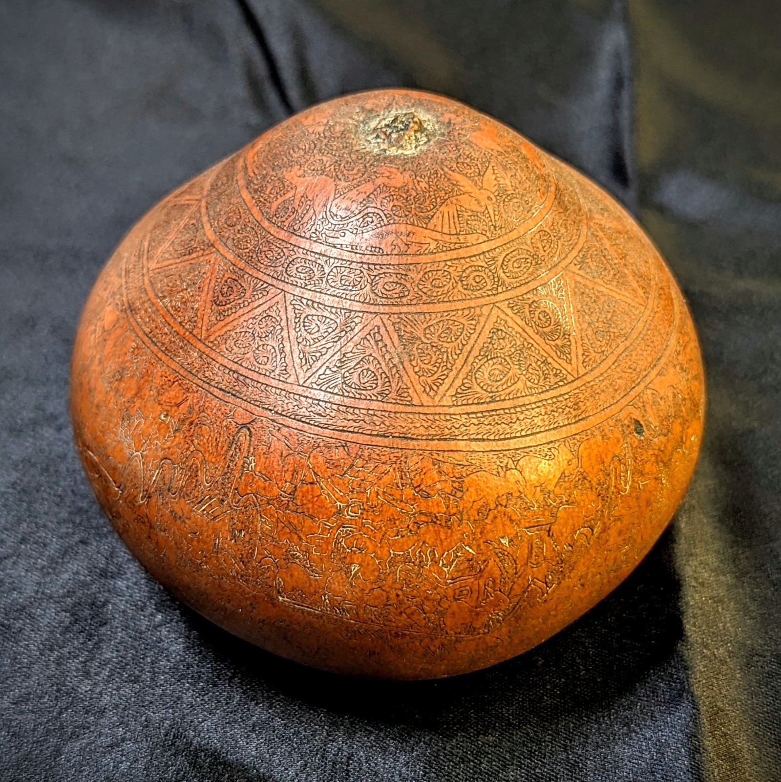 Vintage Peruvian Mate Burilado Hand Carved Gourd Intricate Village Life Art
