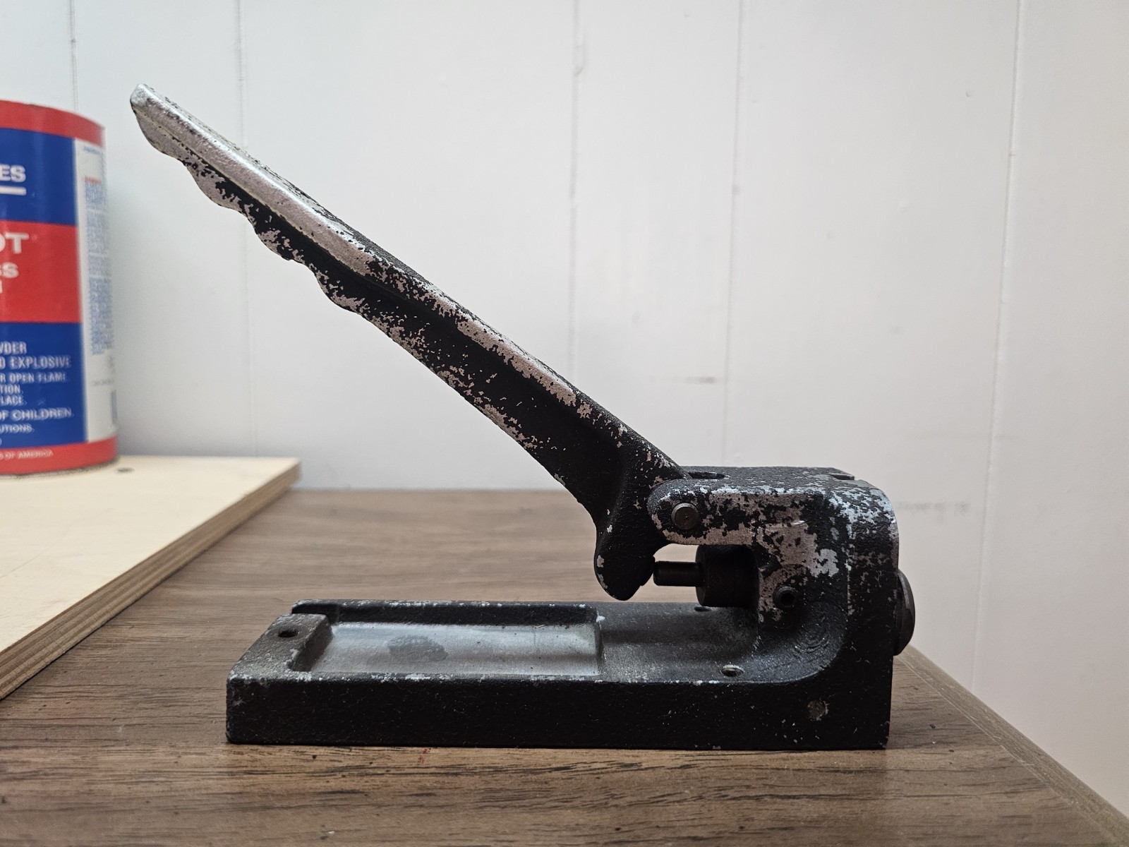 Vintage Bonanza Bench Mounted Priming Tool Reloading