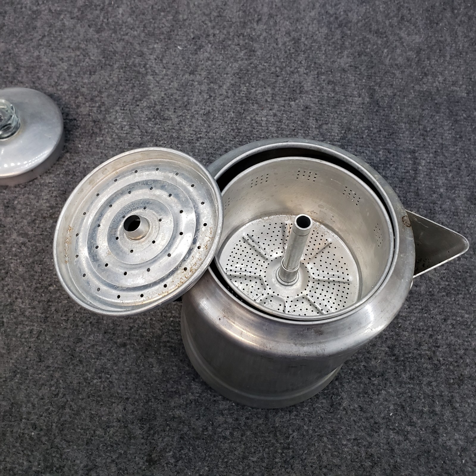VINTAGE COMET STOVETOP ALUMINUM 9 CUP CAMPING COFFEE POT PERCOLATOR