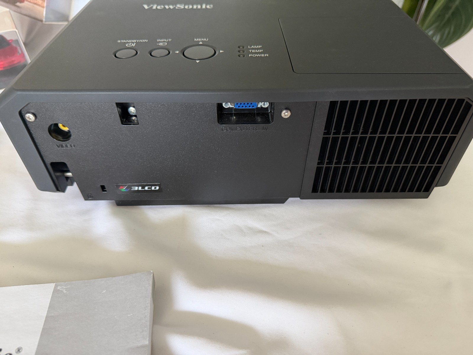 ViewSonic PJL7211 XGA LCD Projector TESTED WORKING