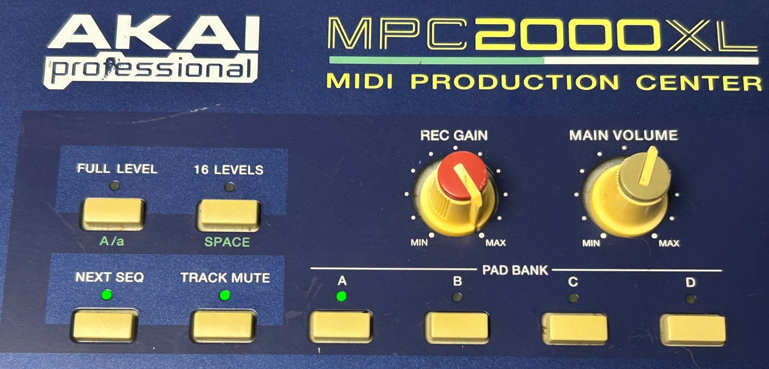 Akai MPC2000XL Sampler/Sequencer MIDI Production Center - Blue Edition!