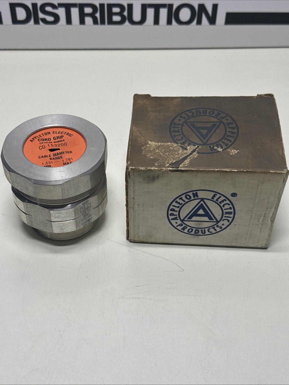 NEW IN BOX APPLETON 2" ALUMINUM CORD CONECTOR CG153200