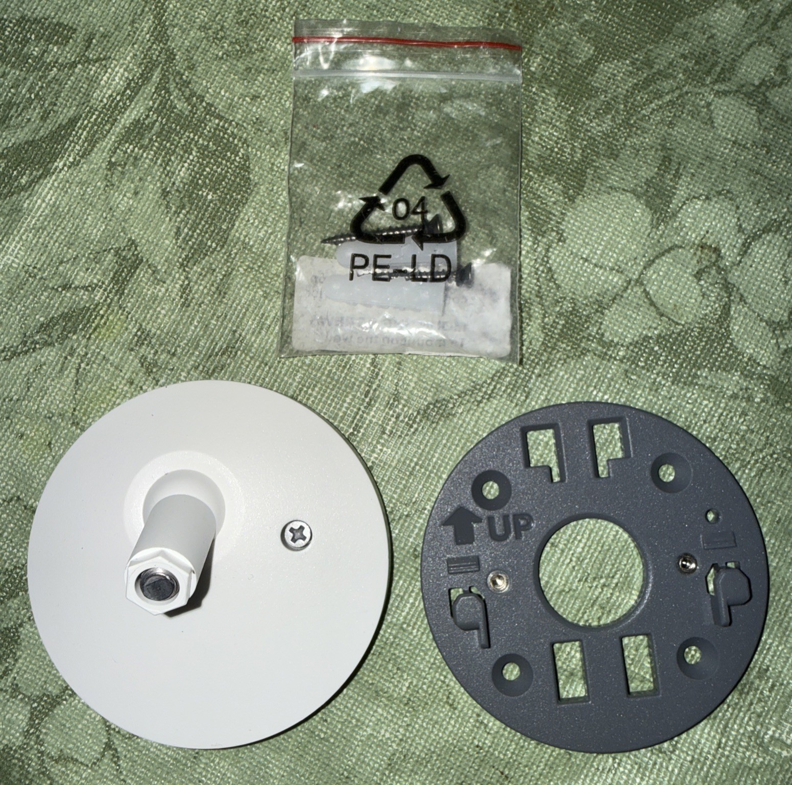 OEM Ring Stick Up Camera Mount W/ Back Plate/Screws Anchor Wall Mount Down Angle