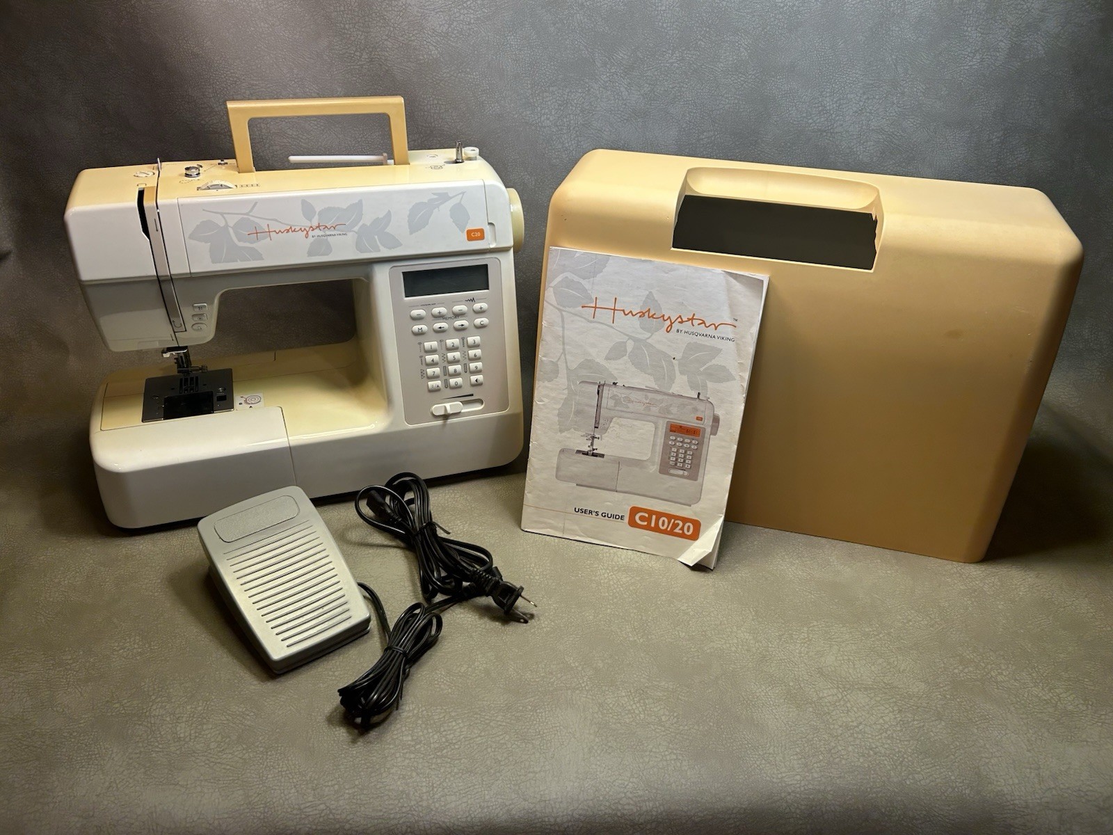 Husqvarna Huskystar C20 Sewing Machine