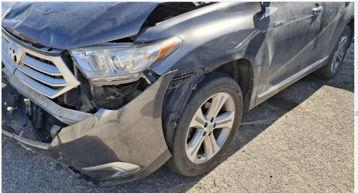 Used Floor Jack fits: 2011 Toyota Highlander  Grade A