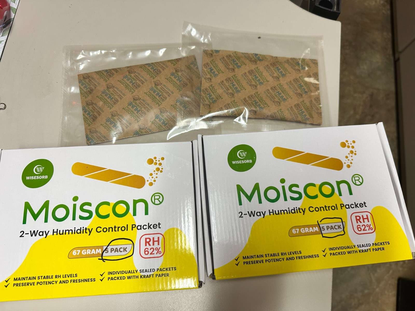 12 Total 62% RH Moisture Packs 67 Grams Moiscon Humidity Control