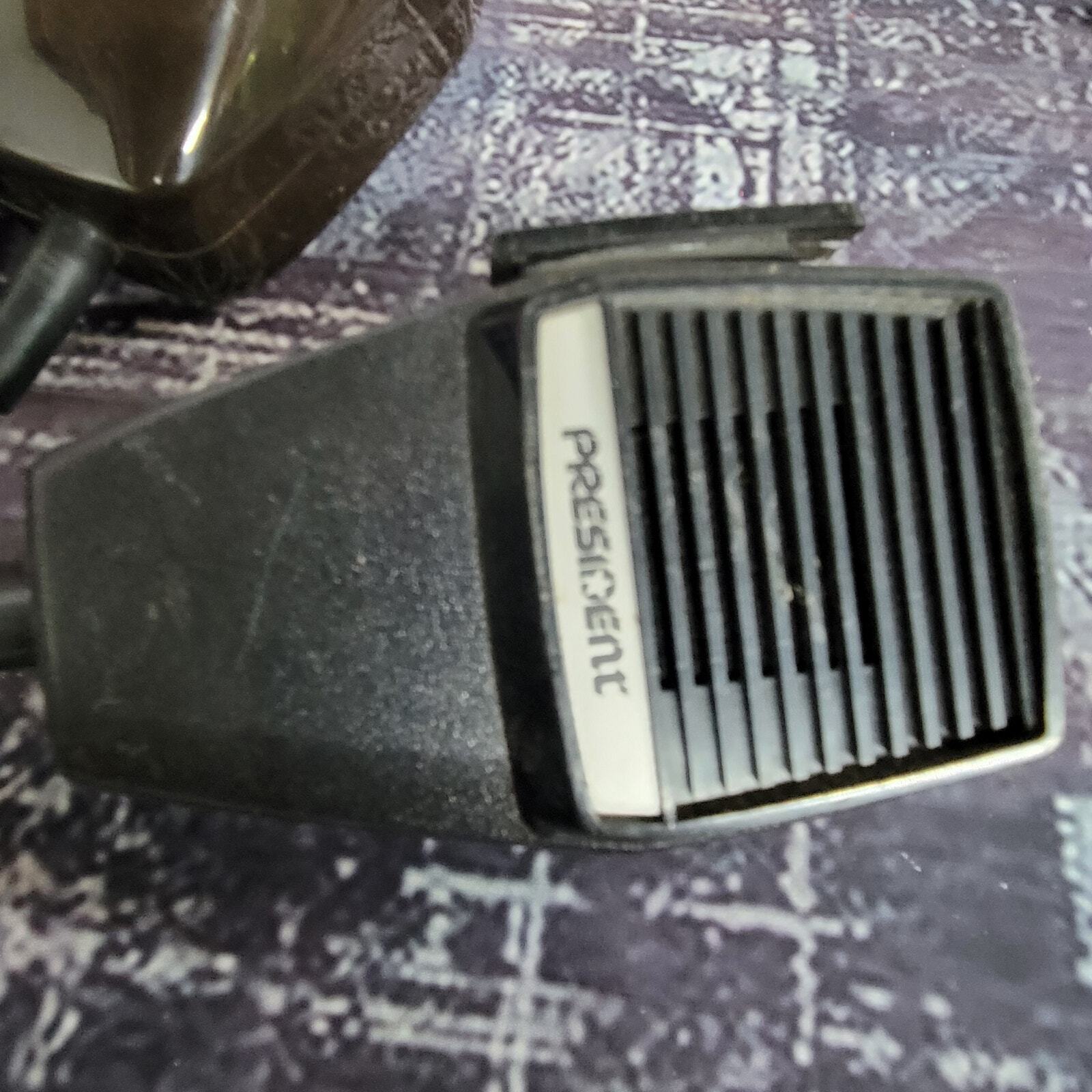 Miscellaneous CB mics, mounts, speaker, and small accessories UNTESTED