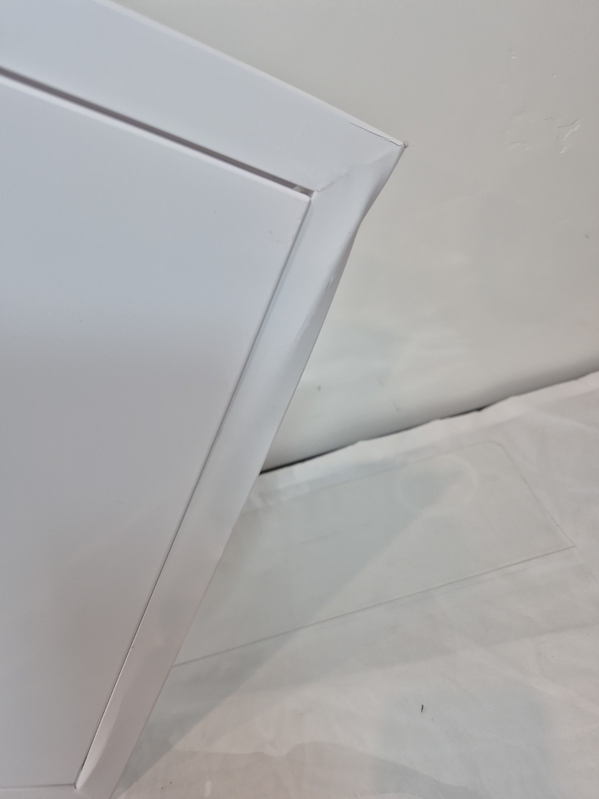 White Metal Rectangular Inspection Door, Concealed Latch Wall/Ceiling
