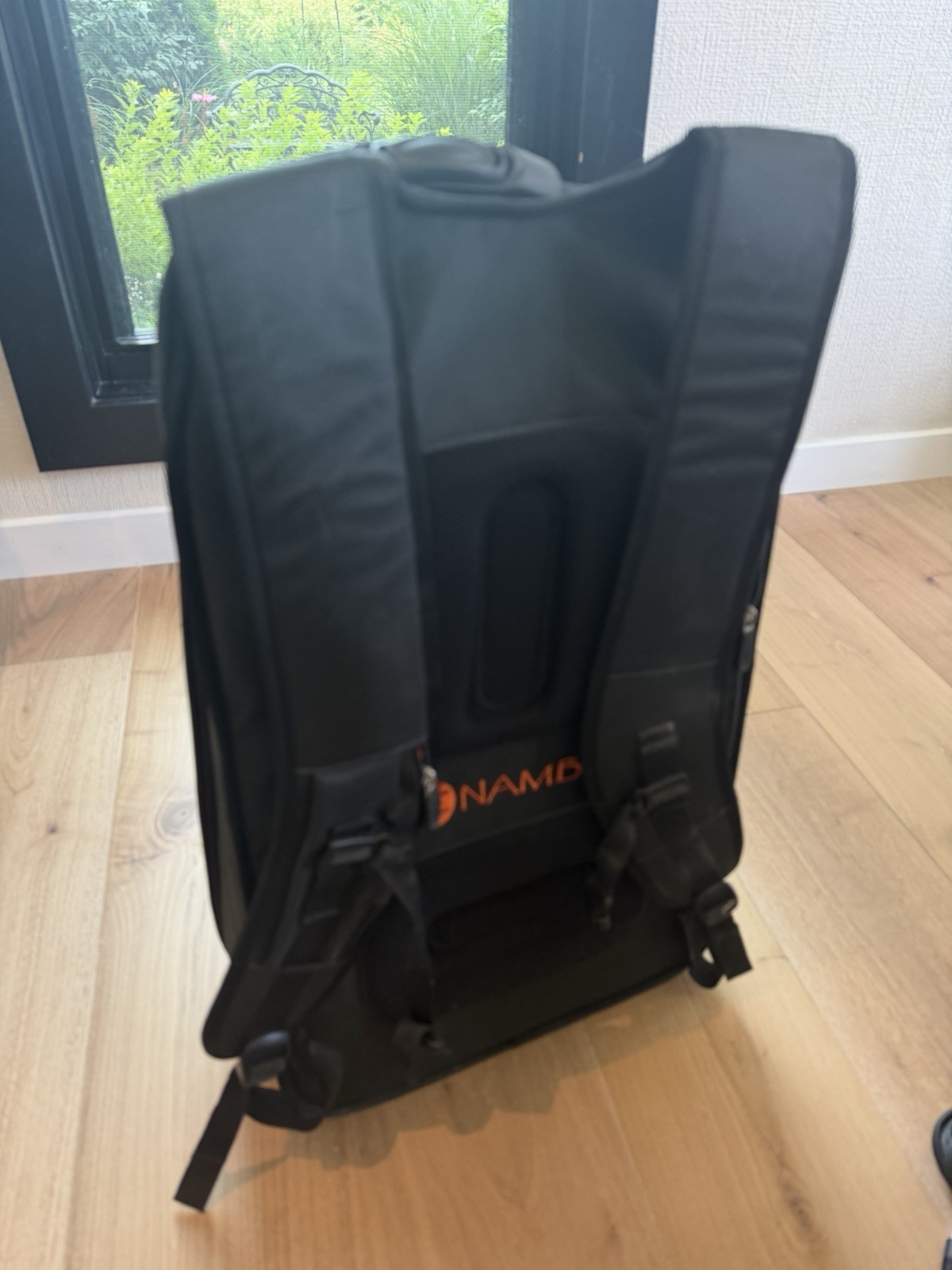 Native Instruments Traktor Kontrol S4-Namba Gear Backpack-Laptop stand-Cords