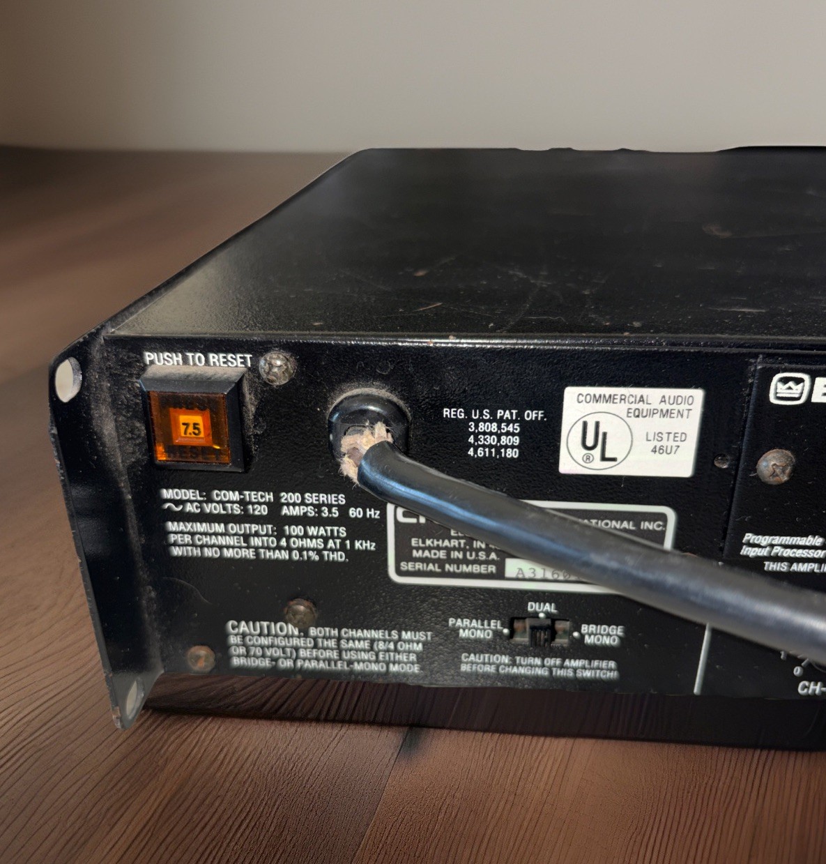 Crown Com-Tech 200 amplifier. Powers On Untested