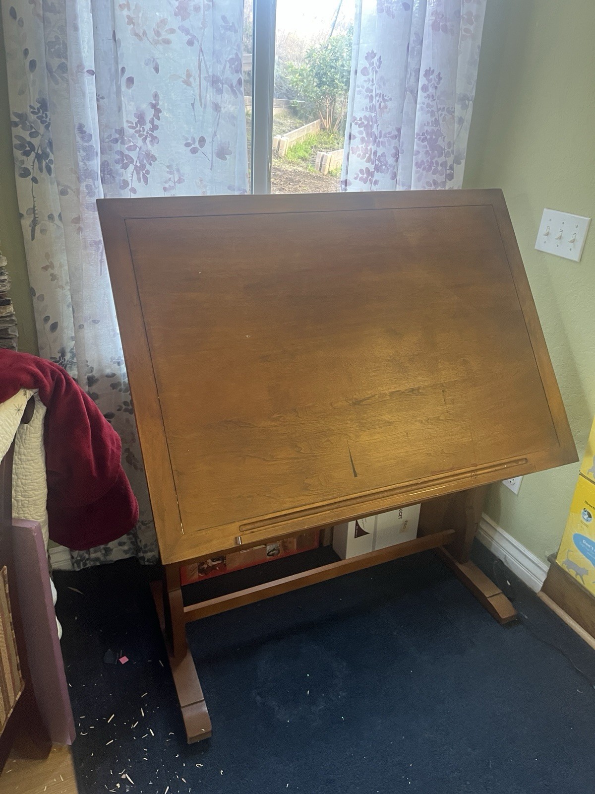 Wooden Adjustable Drafting Table