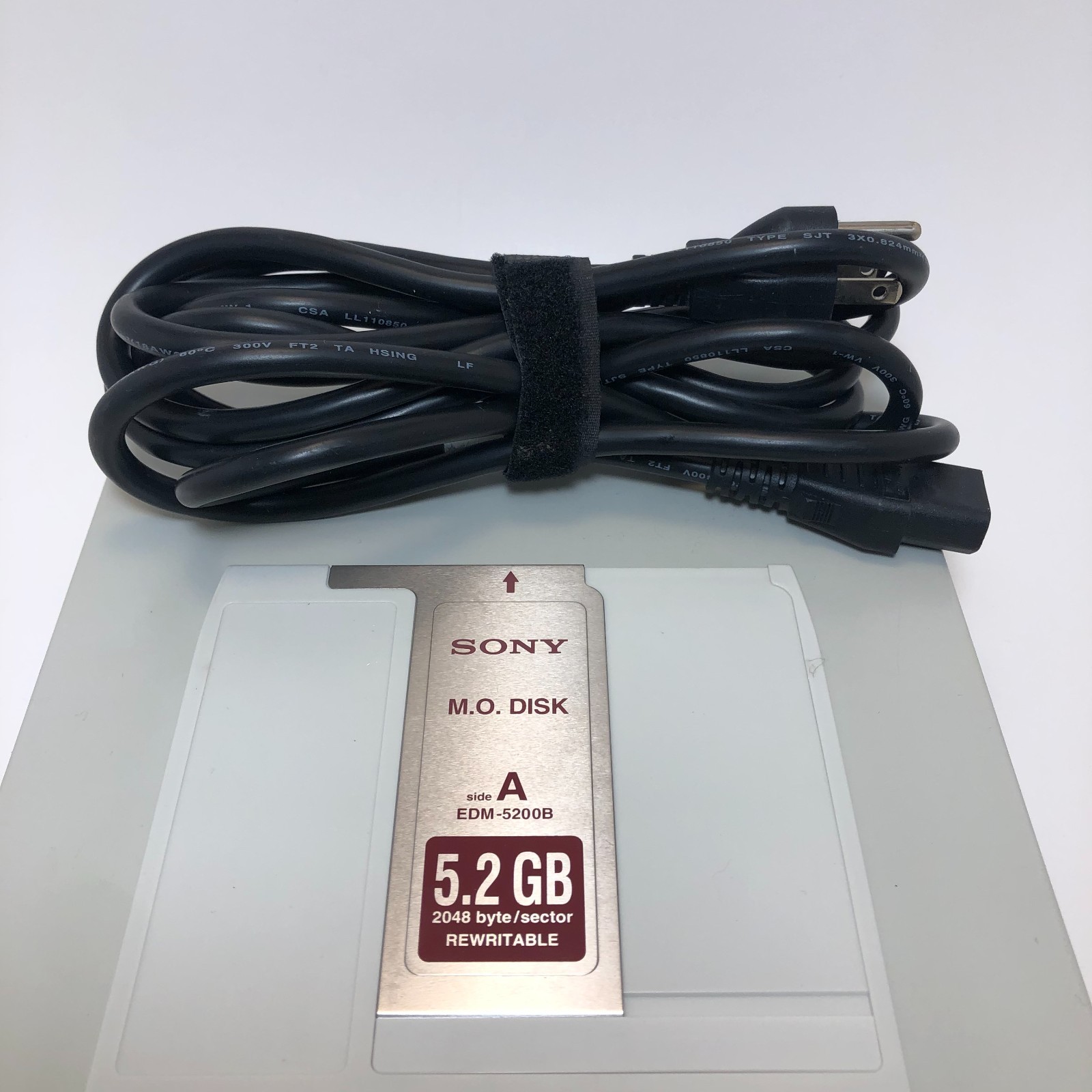 Sony RMO-S551 External MO Disk Drive Unit SCSI Untested (For Parts)