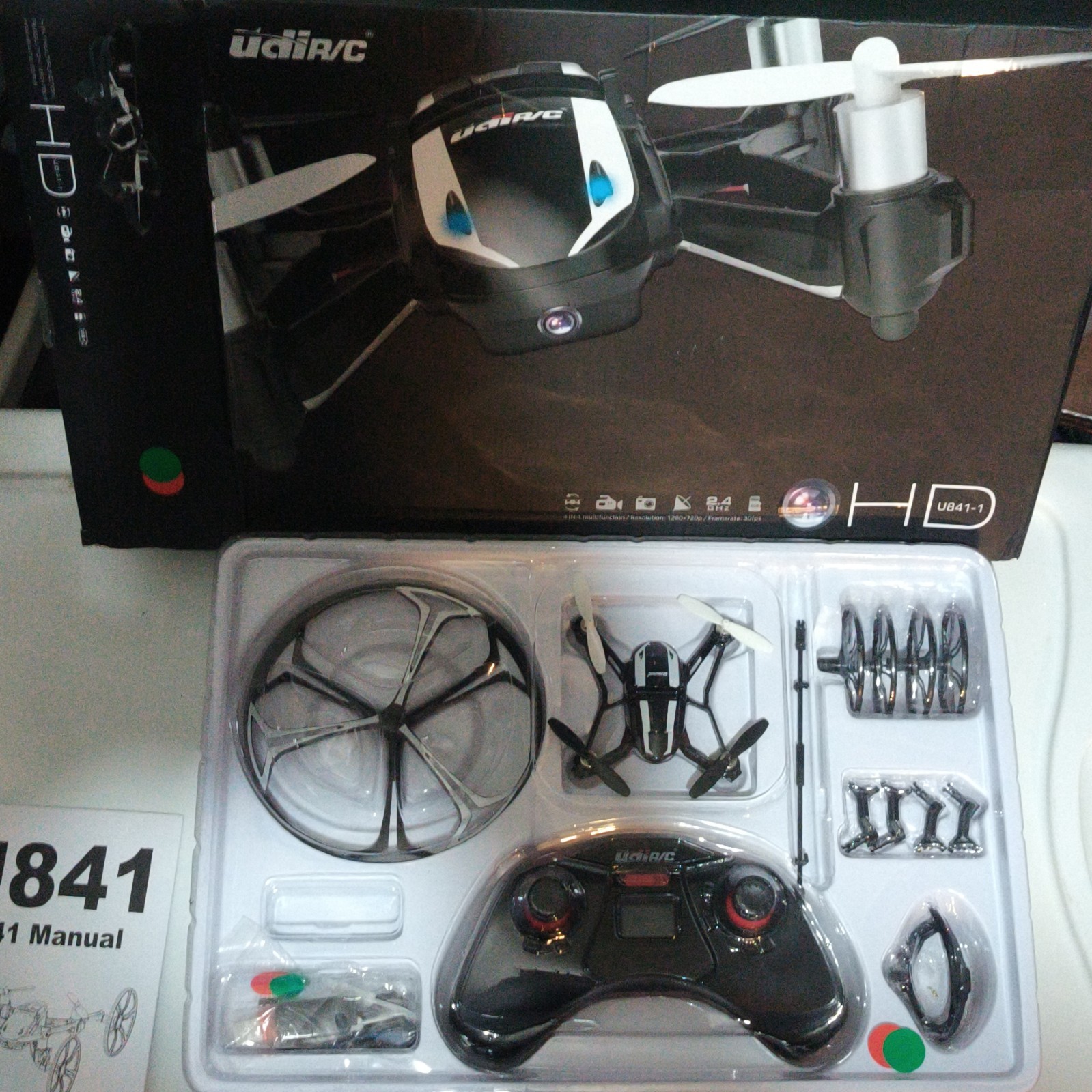 UDI R/C U841 RC Quadcopter Drone 2.4GHz RTR Black/White 100ft Range