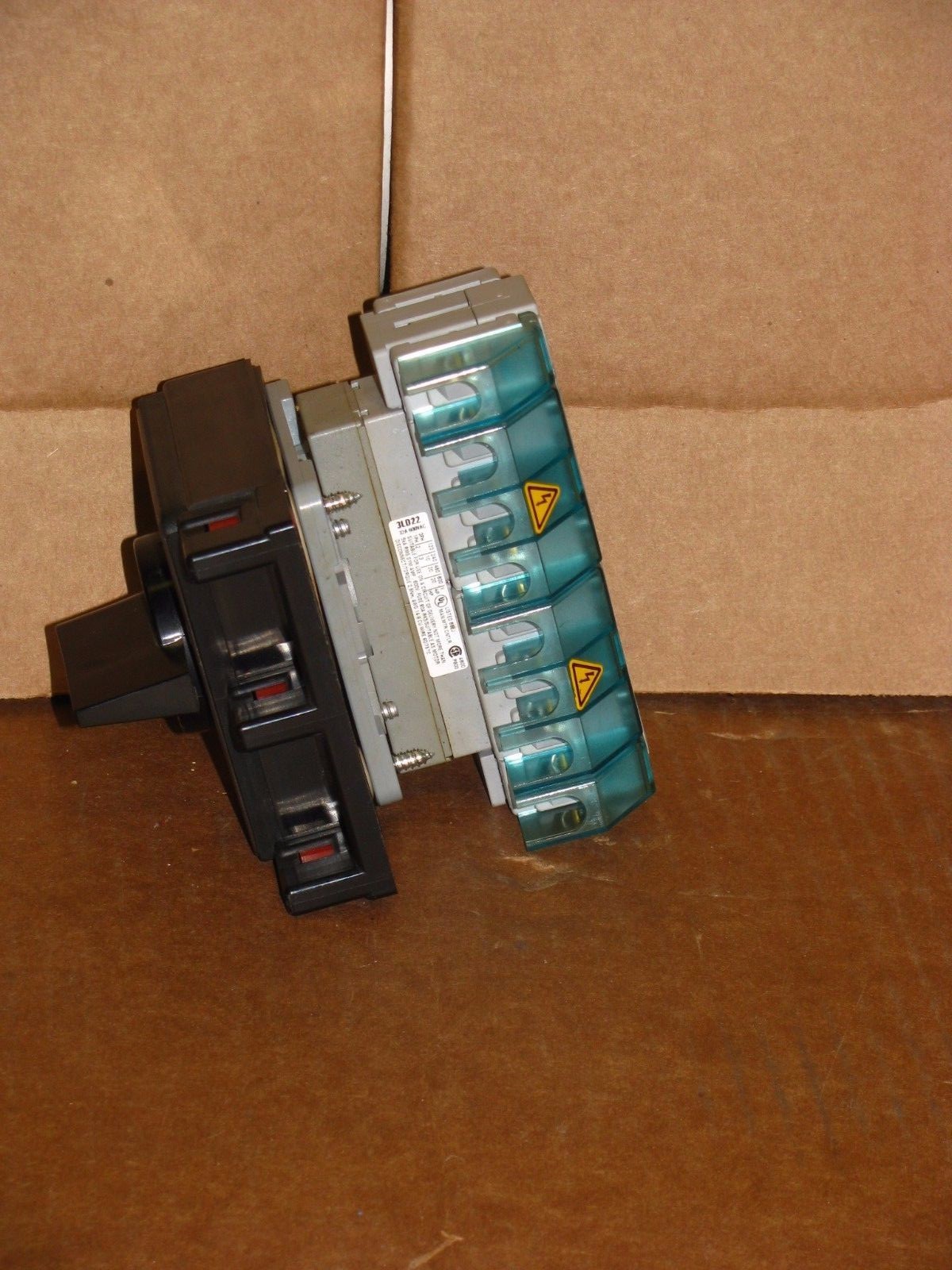 Siemens 3LD2223-7UL01-0AD8 Change-Over Switch