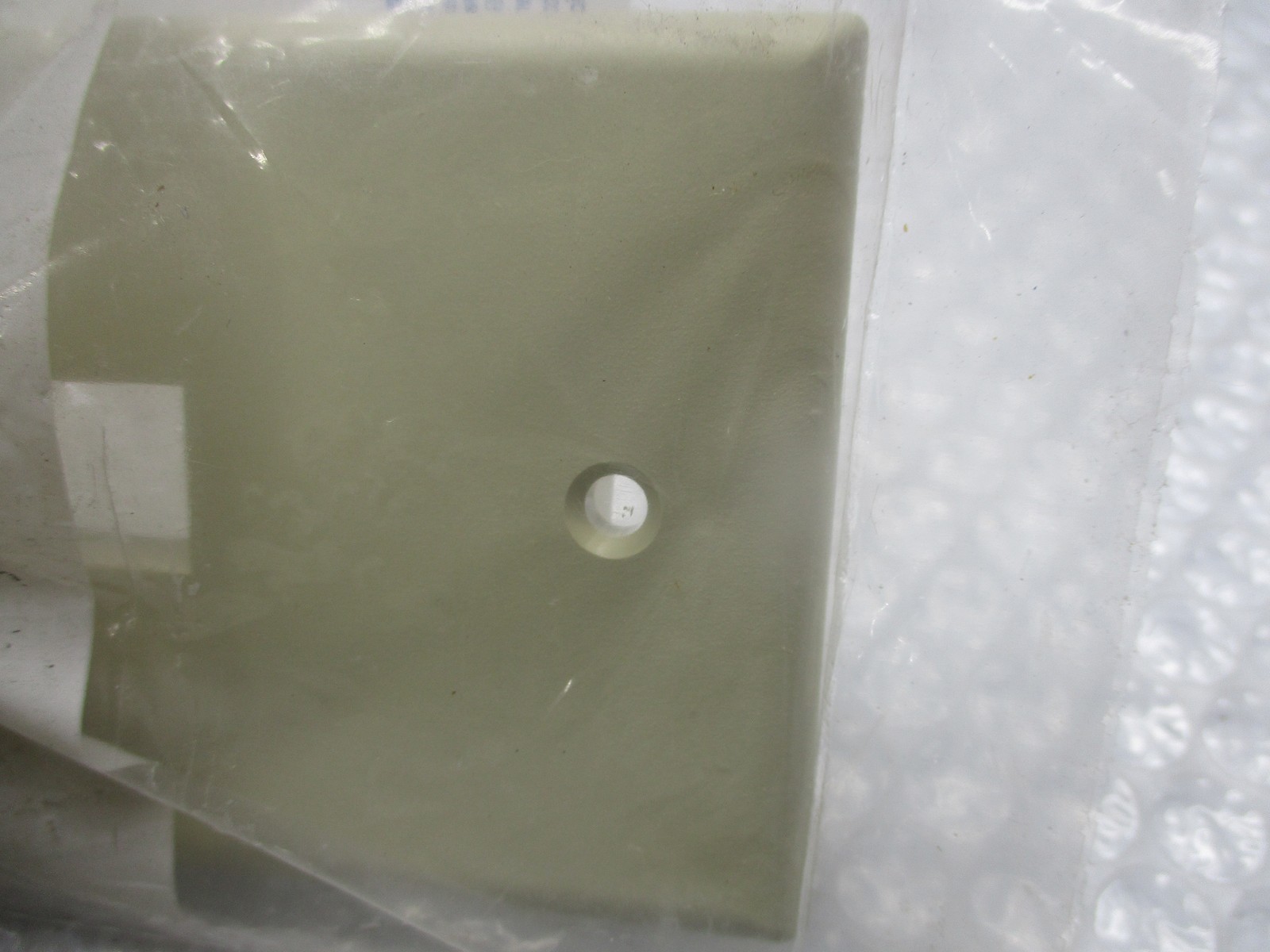 LEVITON 41080-1IP WALLPLATE NSMP