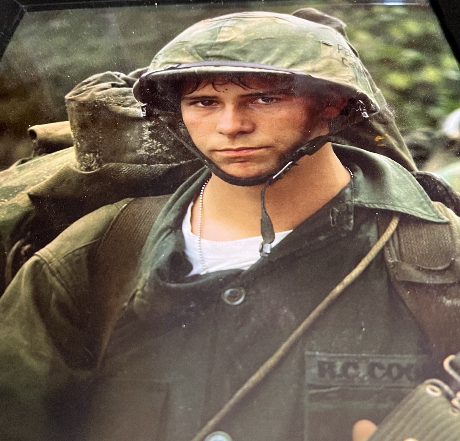VIETNAM WAR USMC PHOTO IN FRAME: REPRINT: GREAT DETAIL & COLOR: CHEAP!
