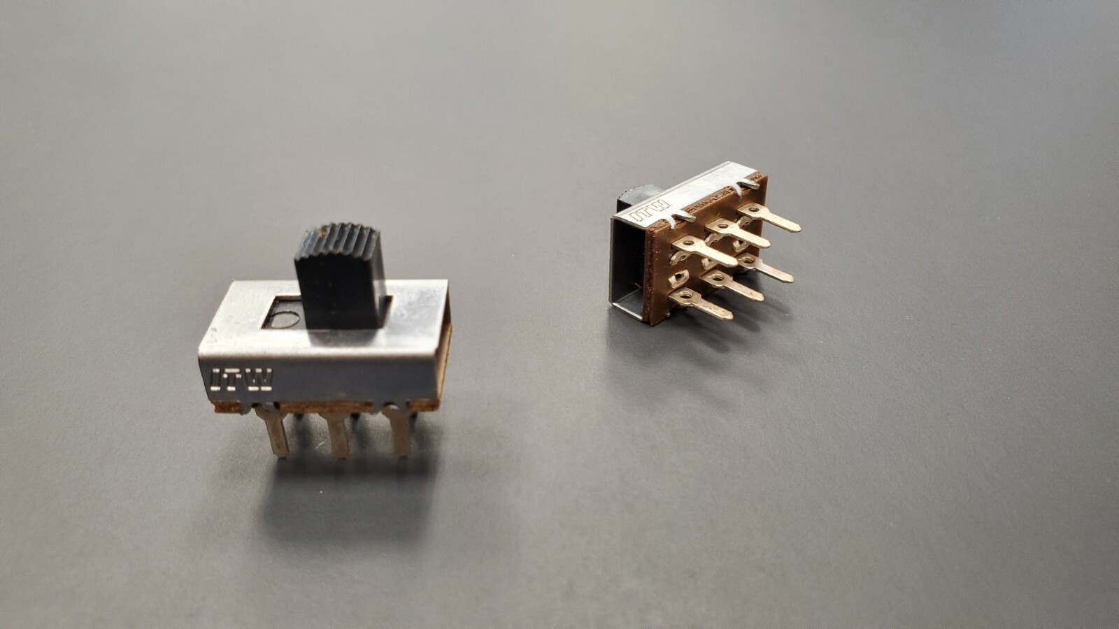 10x On - On DPDT PC Mount Slide Switch, ITW 01-334-0501, New Old Stock