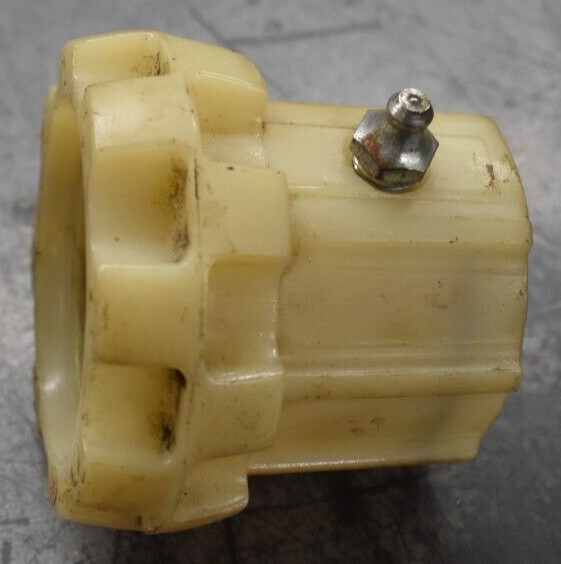 Leland Nylon Air Brake Camshaft Bushing L898; (271198, 93929, R617007, IT271198)