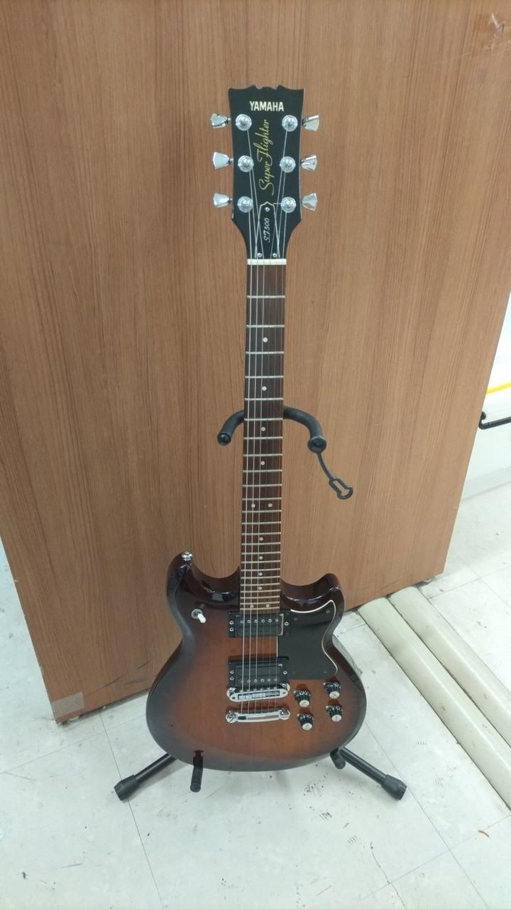 Yamaha Electric Guitar SF500 Used