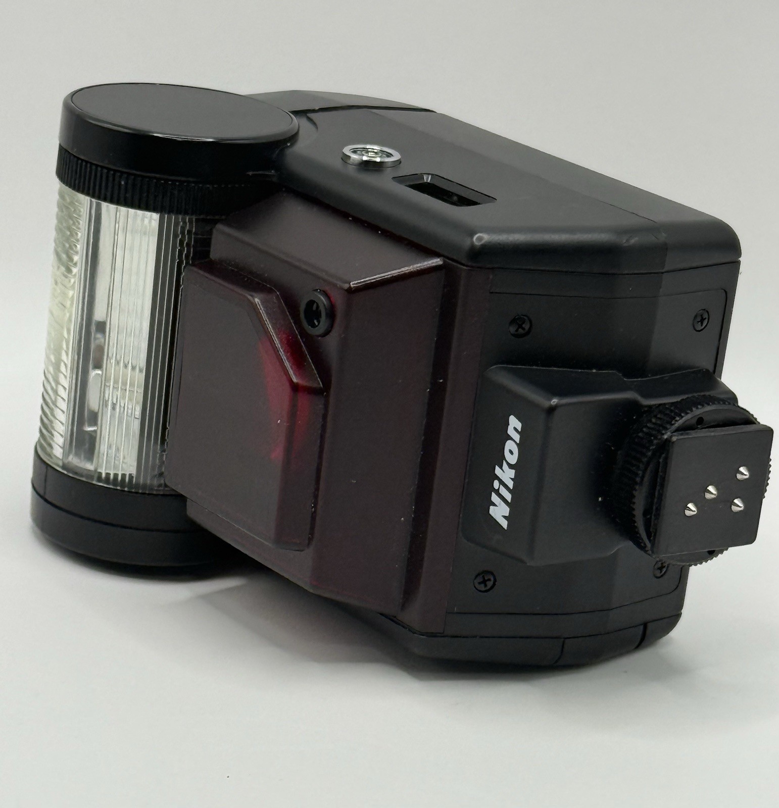 Nikon Speedlight SB-20 Shoe Mount Flash for Nikon DSLRs