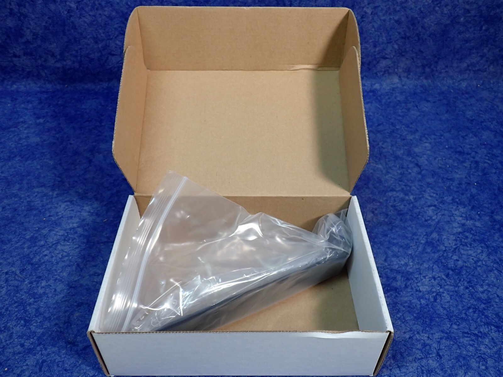 Vaddio 998-6000-004 Single 1/2 Rack Mounting Kit (G136)