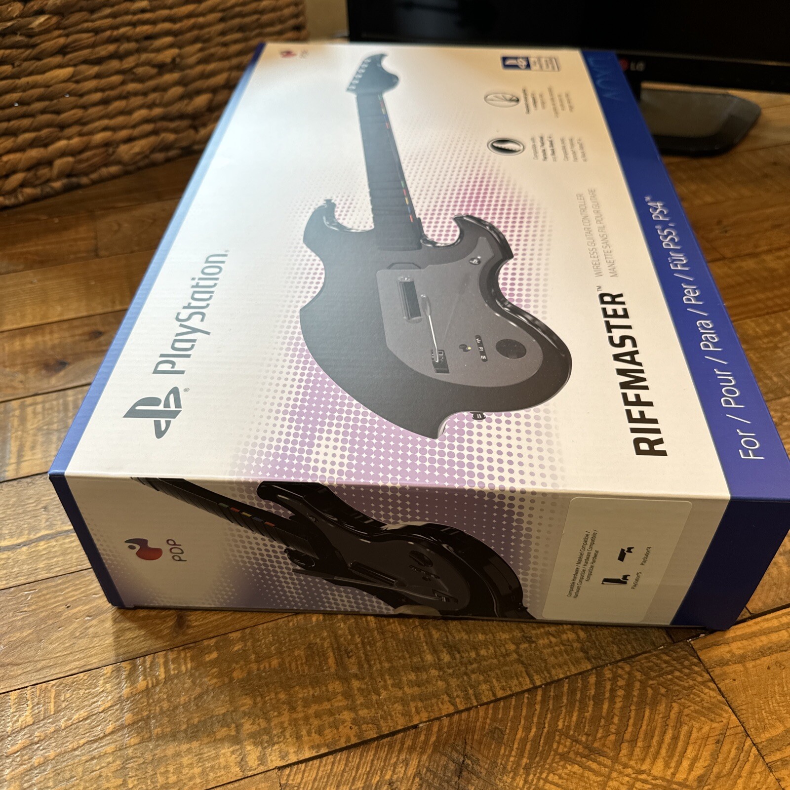 PDP RIFFMASTER Wireless Guitar Controller PS5 / PS4 NEW Sealed - Ready to Ship