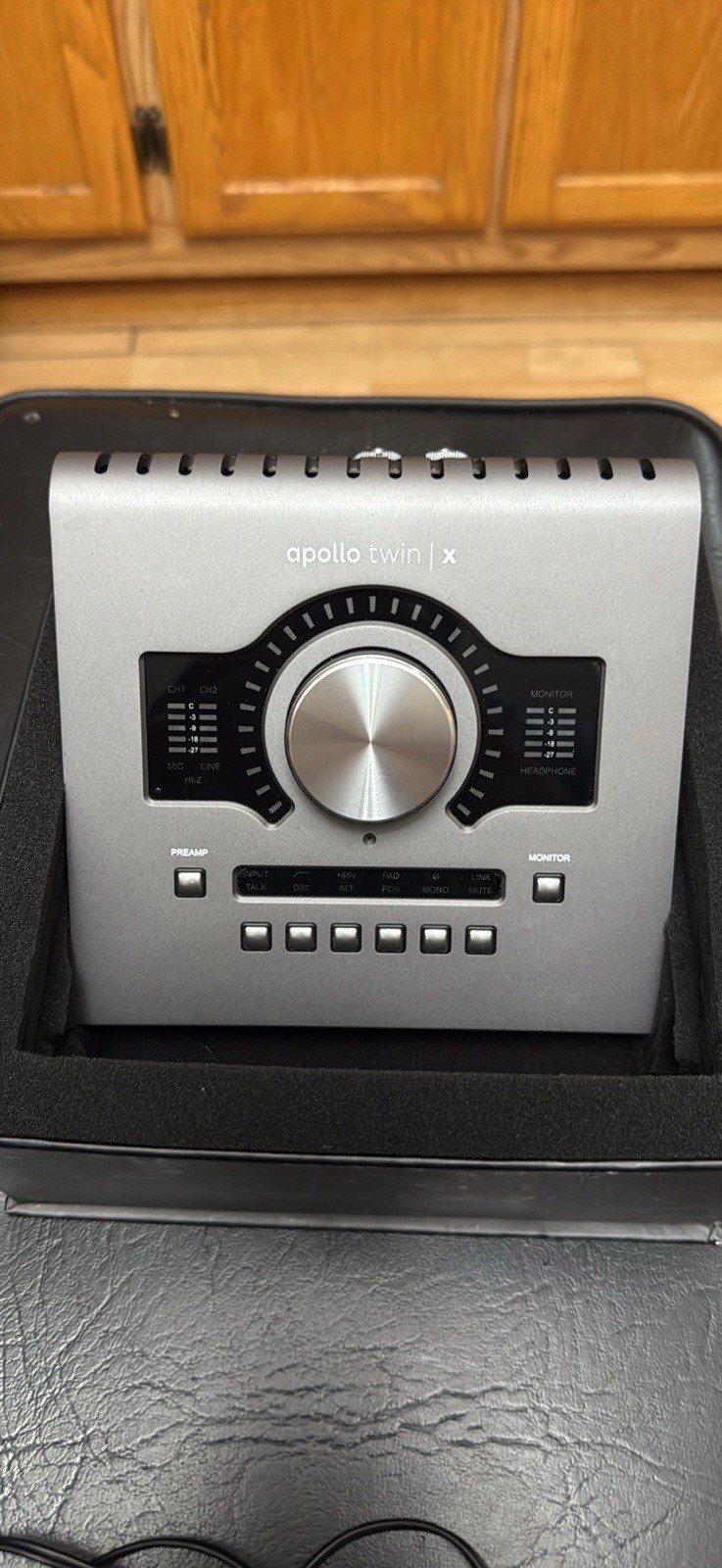 Universal Audio Apollo Twin X USB 3 Desktop Audio Interface, 2 Mic Inputs, I/O