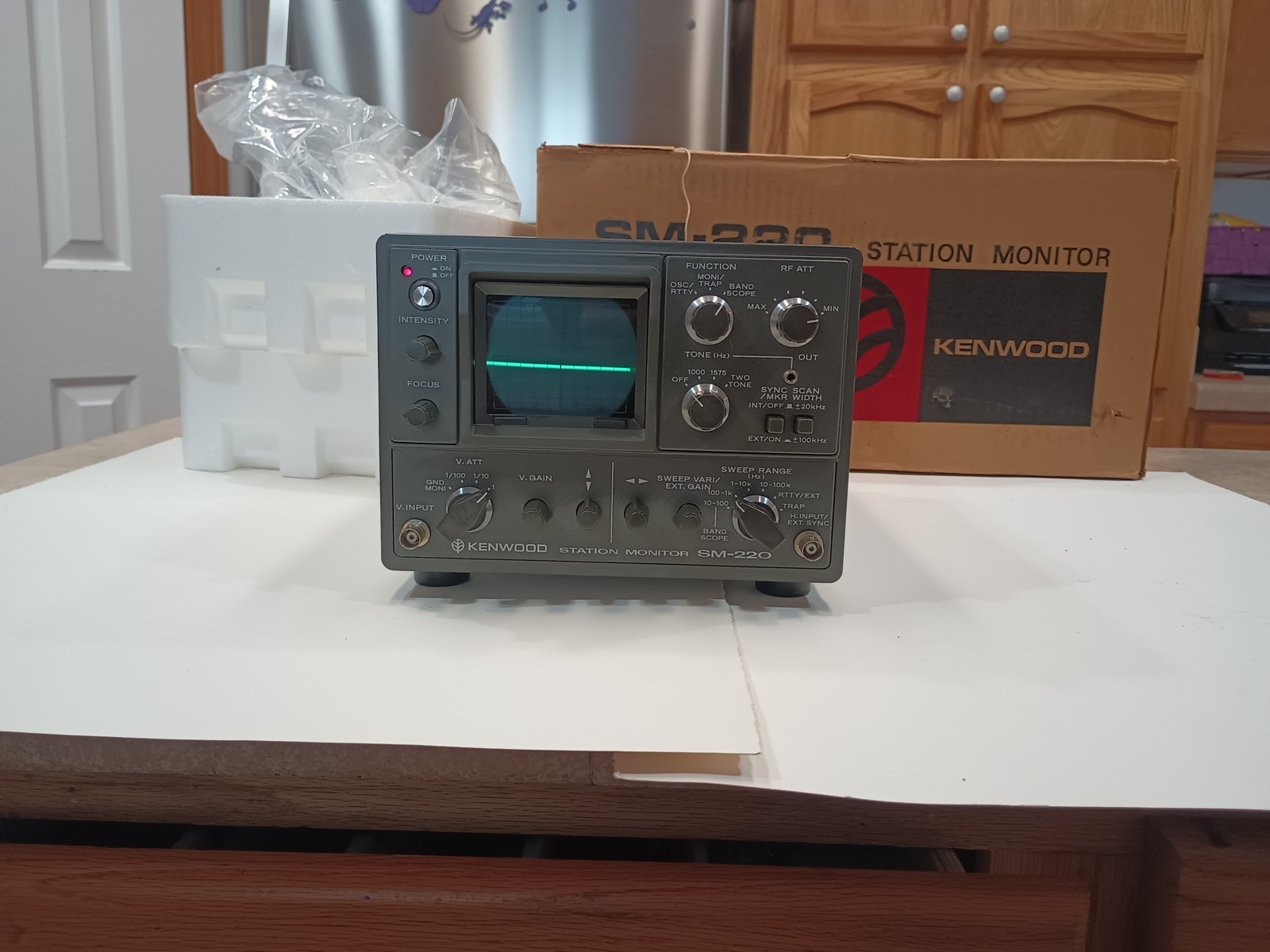 Kenwood SM-220 Ham Radio Station Monitor w BS-8 Panadapter Option, Boxes Packing