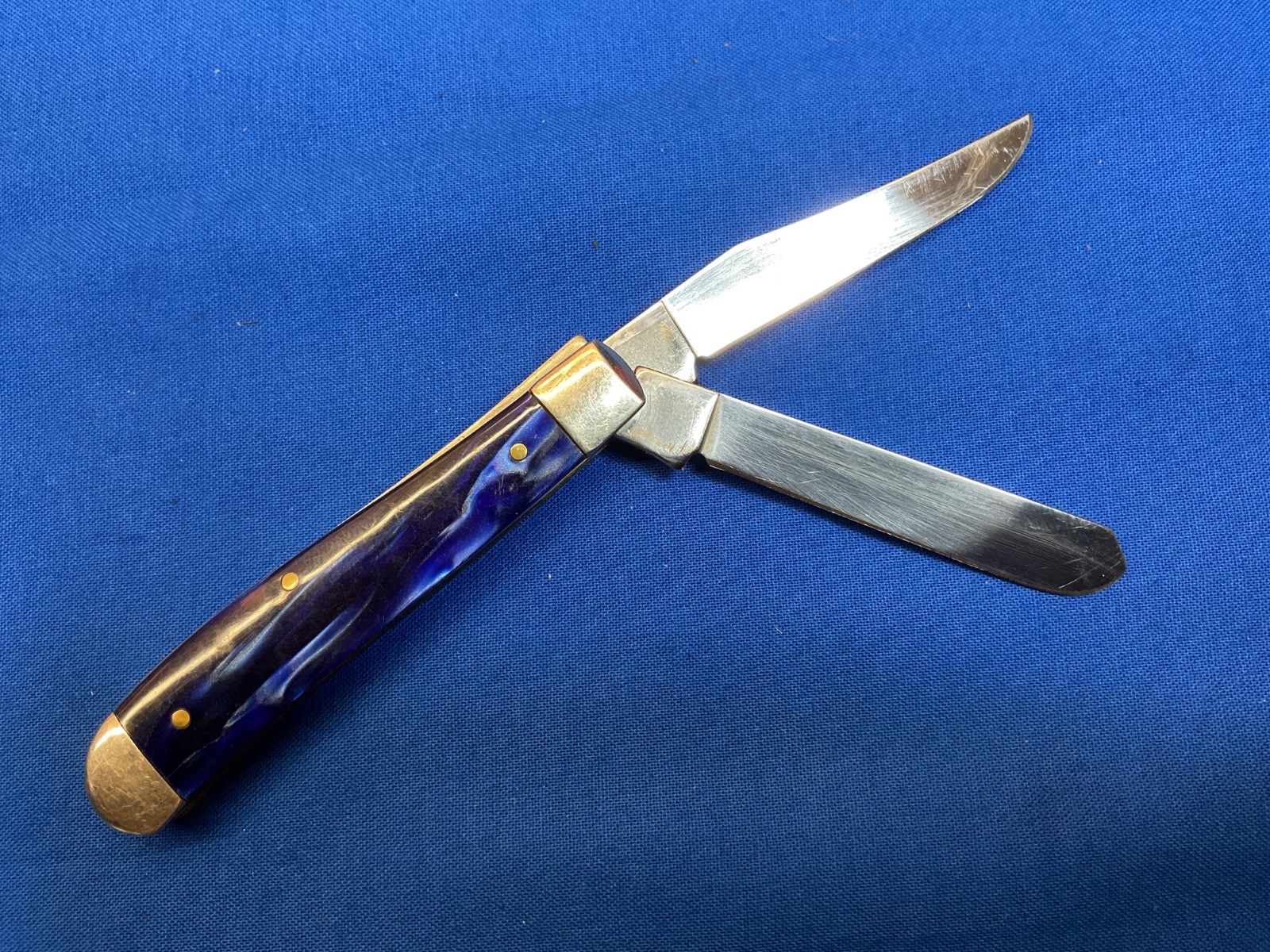 Case XX 10207 Blue Pearl Kirinite Mini Trapper USA