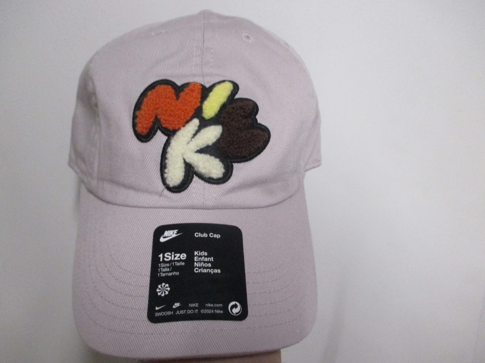 NIKE "YOUTH" CLUB BUBBLE BASEBALL HAT (ADJUSTABLE) NWT GRAY W/RAISED FELT NIKE