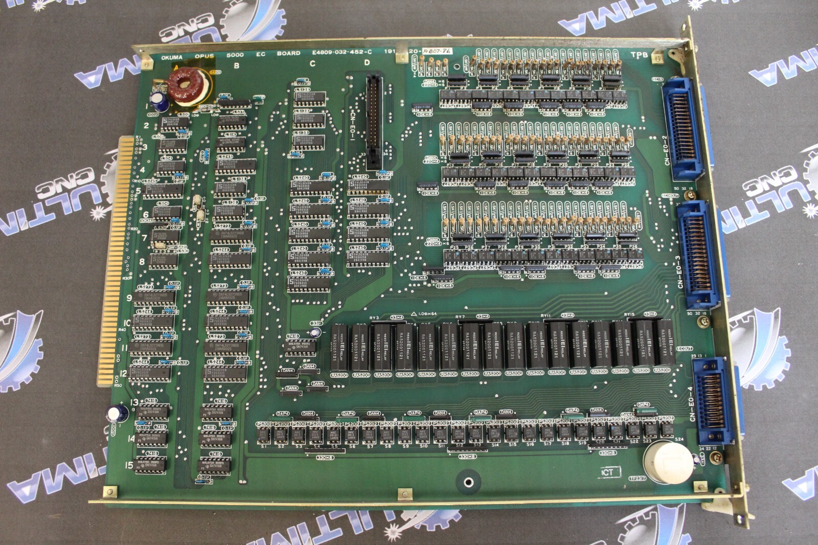 OKUMA  OPUS 5000 EC CNC CIRCUIT BOARD E4809-032-452-C TESTED