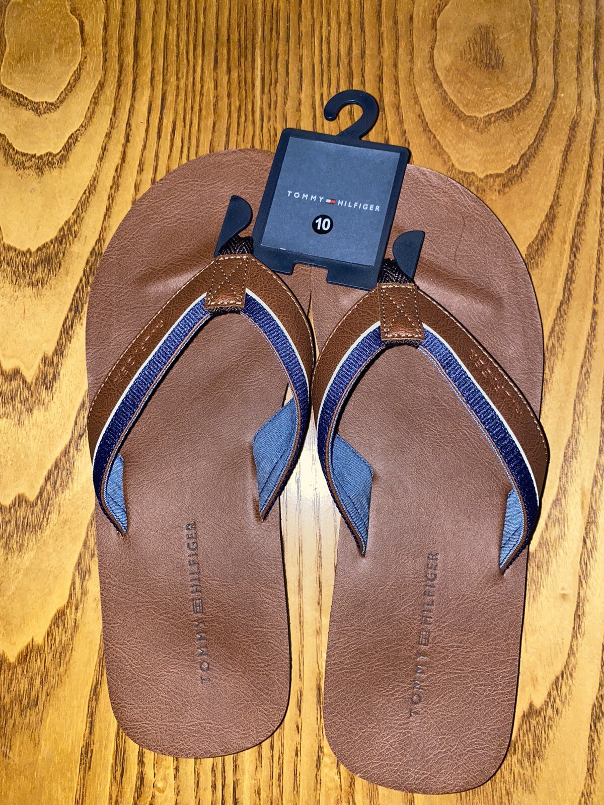 TOMMY HILFIGER MENS BROWN FLIP FLOPS SIZE 10 NWT