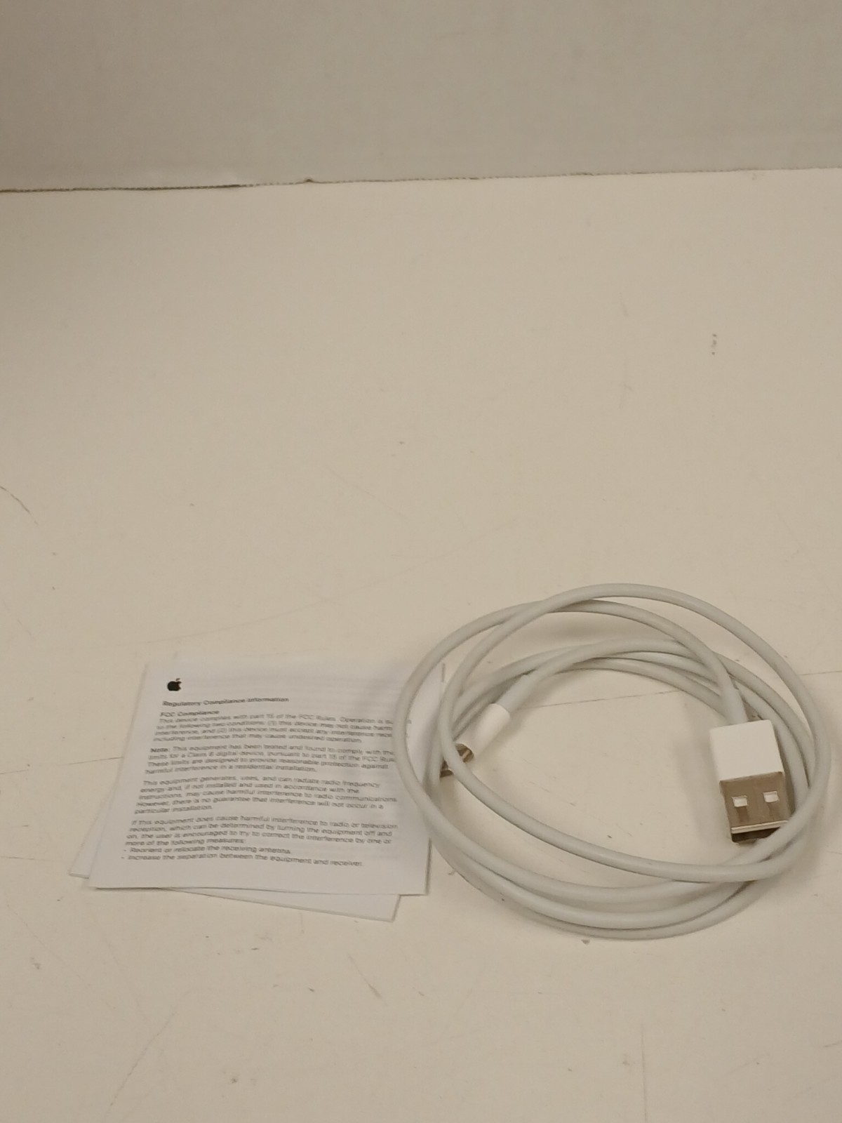 Apple Lightning to USB Cable 3.2ft (1m) A1480