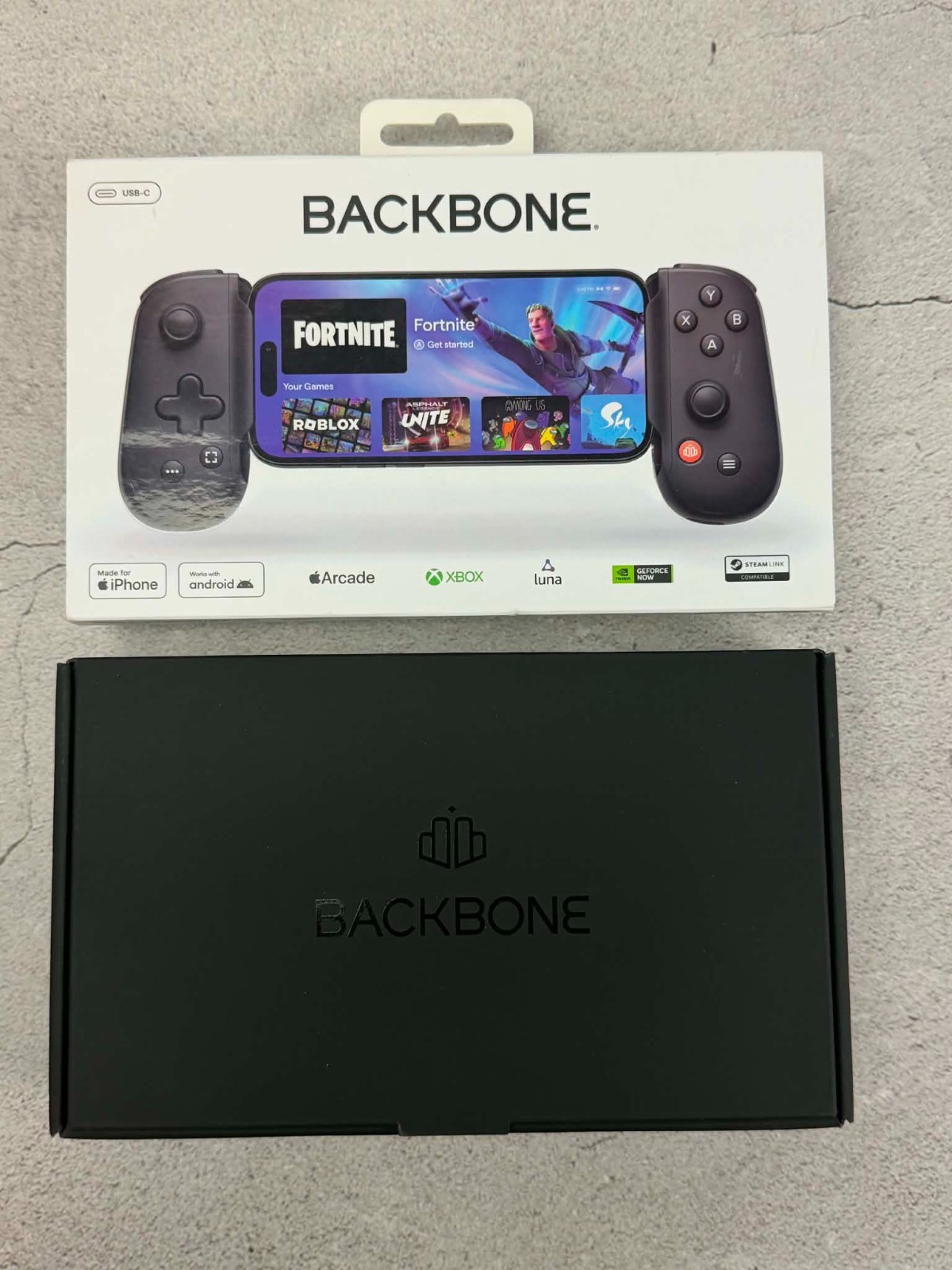 Backbone USB-C Mobile Gaming Controller (BB-51-P-BRW) - Black