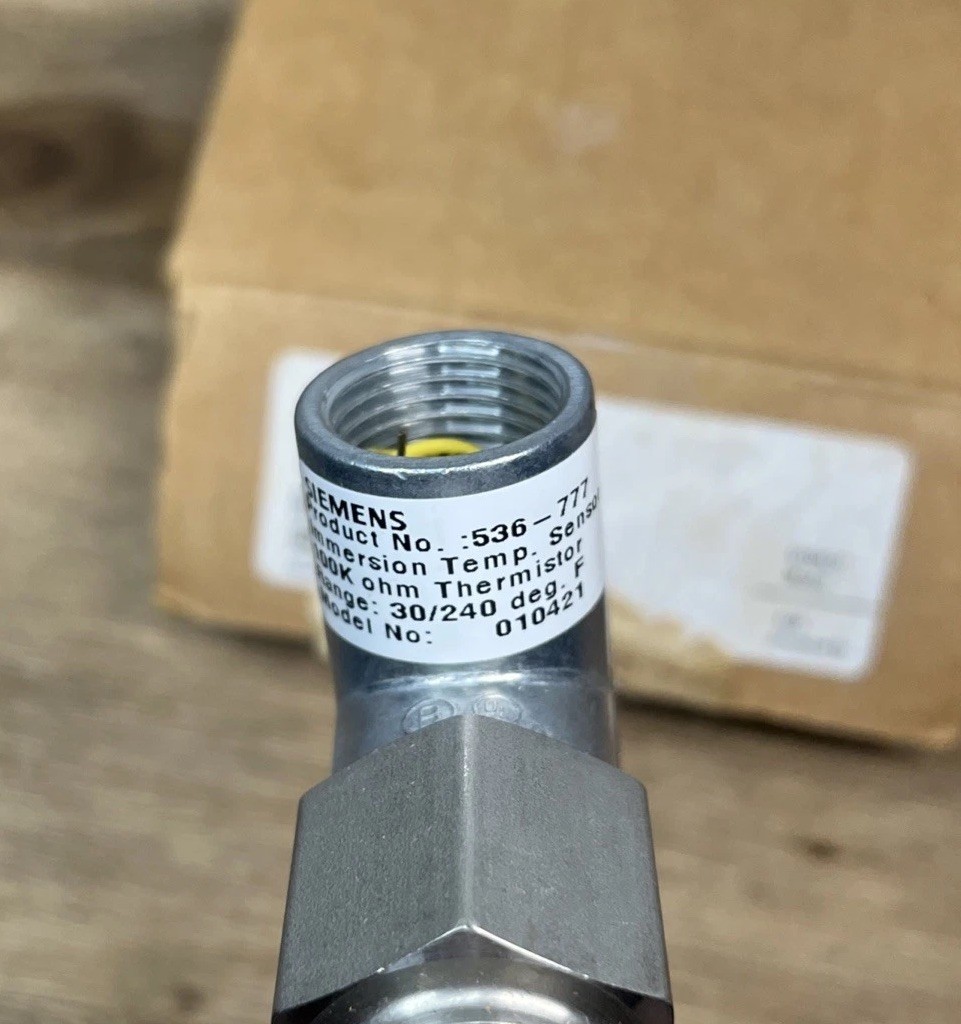 Siemens 536-777 Immersion Temperature Sensor Model 010421