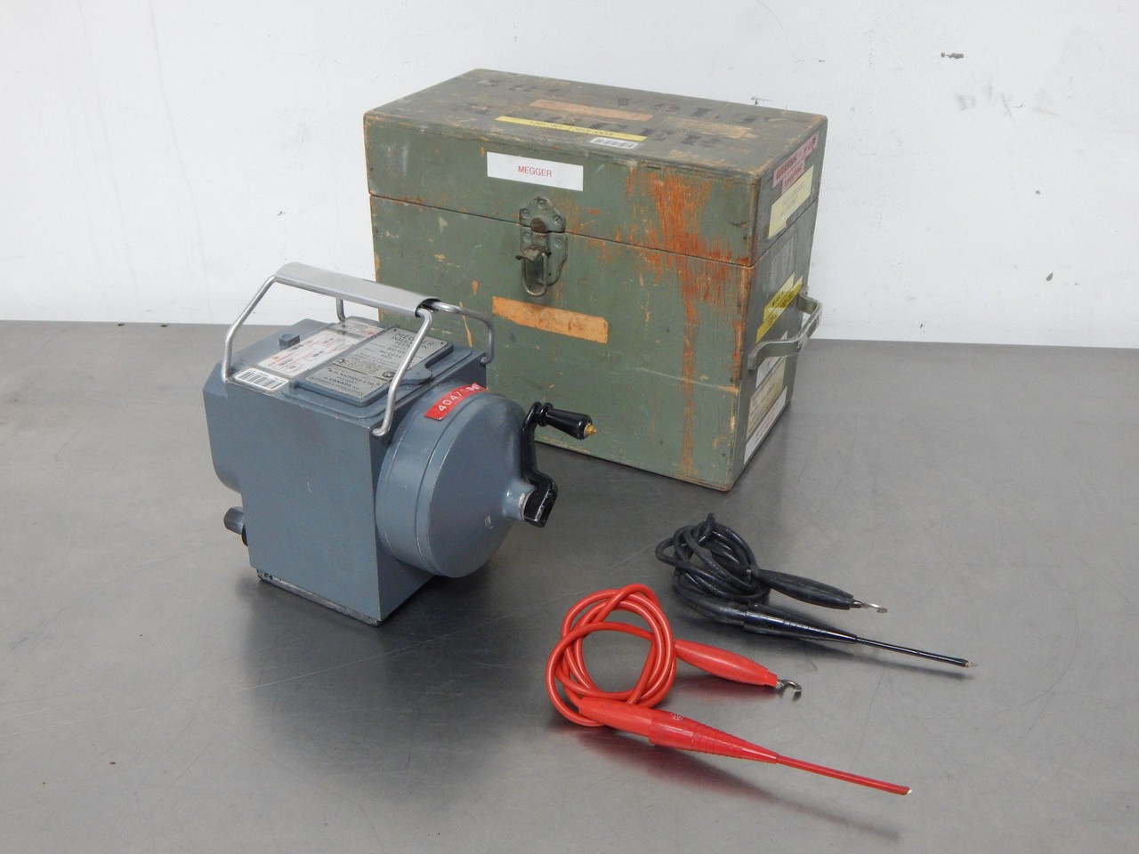 EVERSHED & VIGNOLES 690326 SERIES 2 MEGGER MEG INSULATION TESTER CONSTANT 500V P