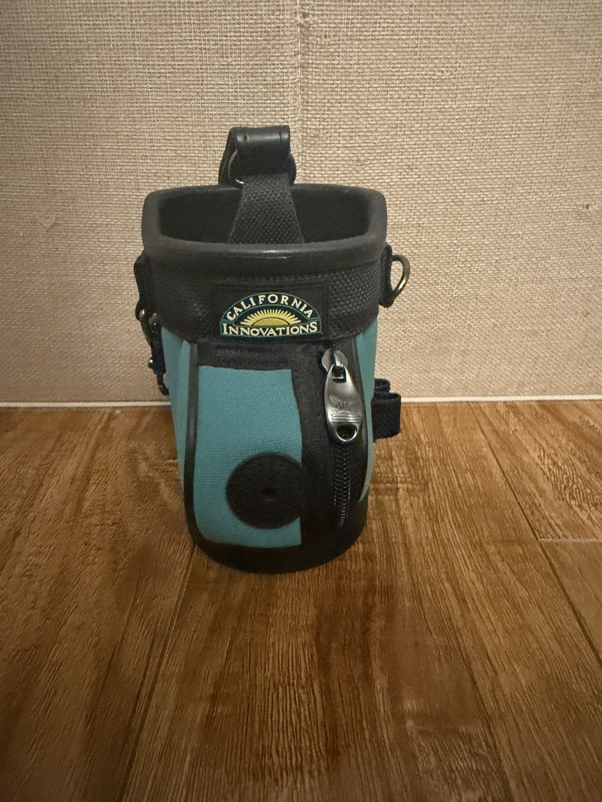 California Innovations Golf Bag Cup Can Holder Koozie / Pen Holder