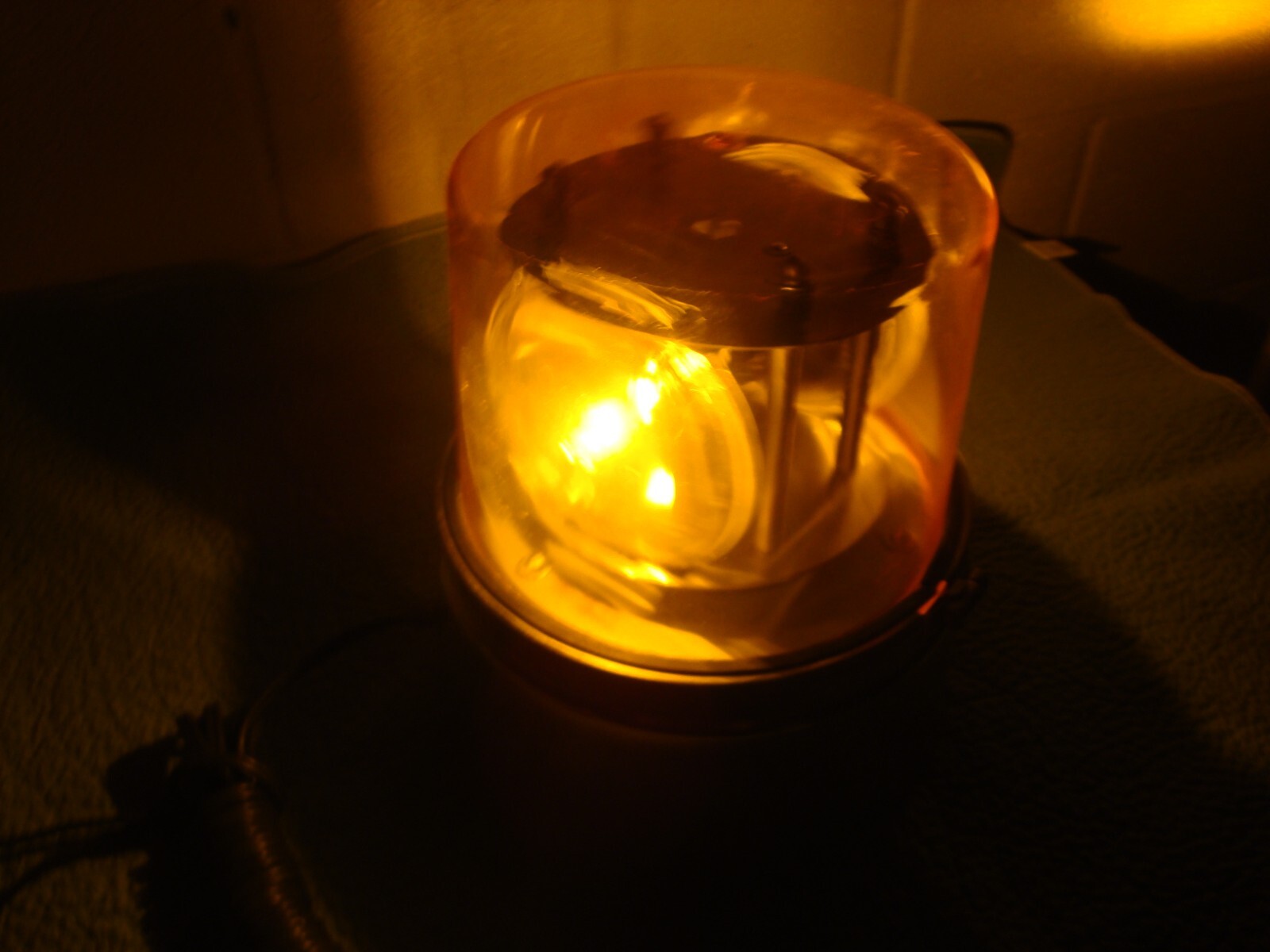 Esco Revolving Light Model 352M 12 Volt