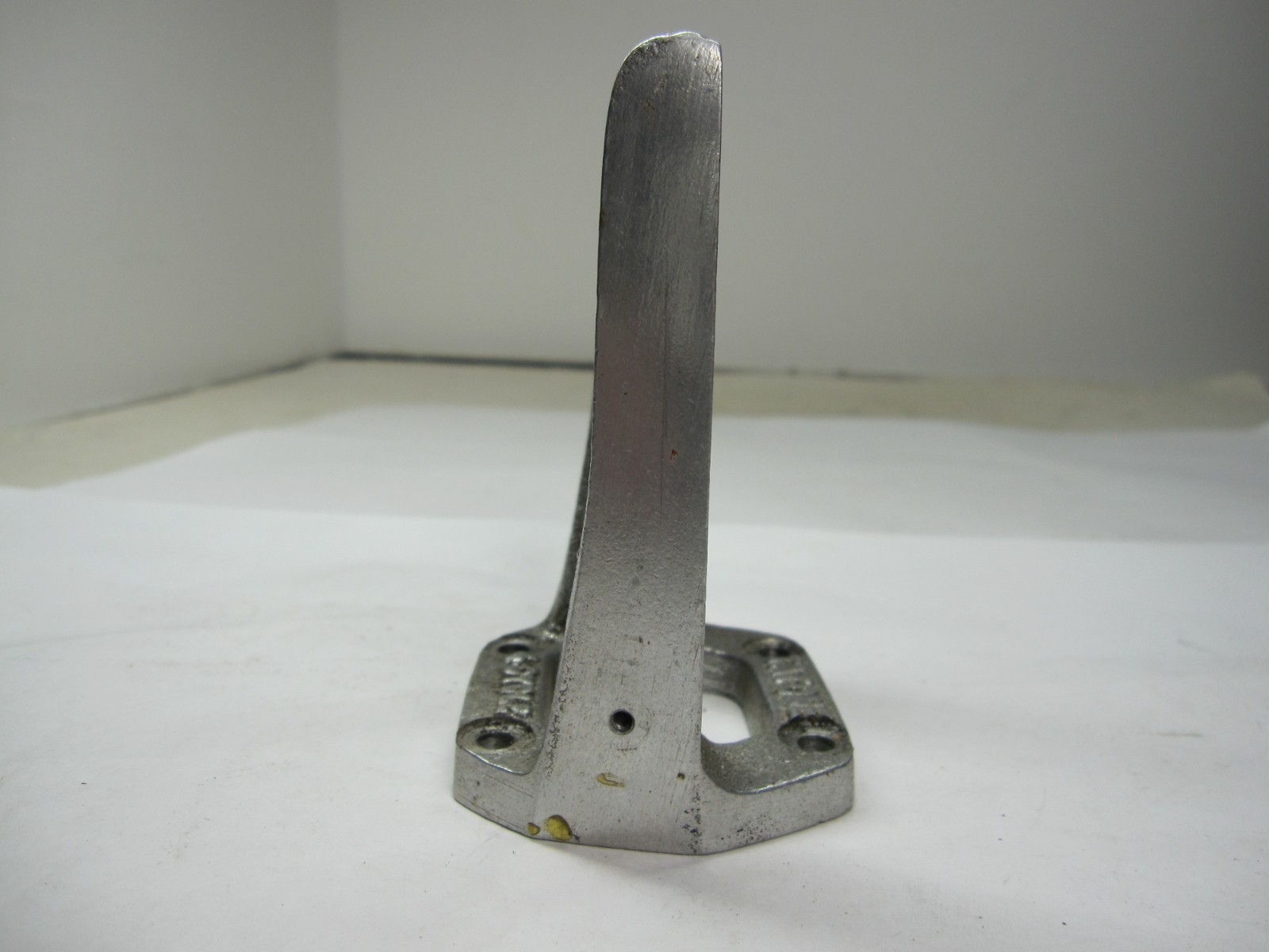 TATONE 4 CYCLE ENGINE MOUNT LENGTH 3 3/4" x 2 1/2" WIDTH ARMS !