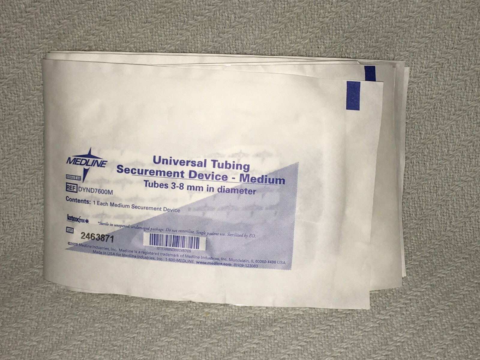 MEDLINE 1 EA Tube Securement Device, Medium, Sterile Universal Tubing DYND7600M