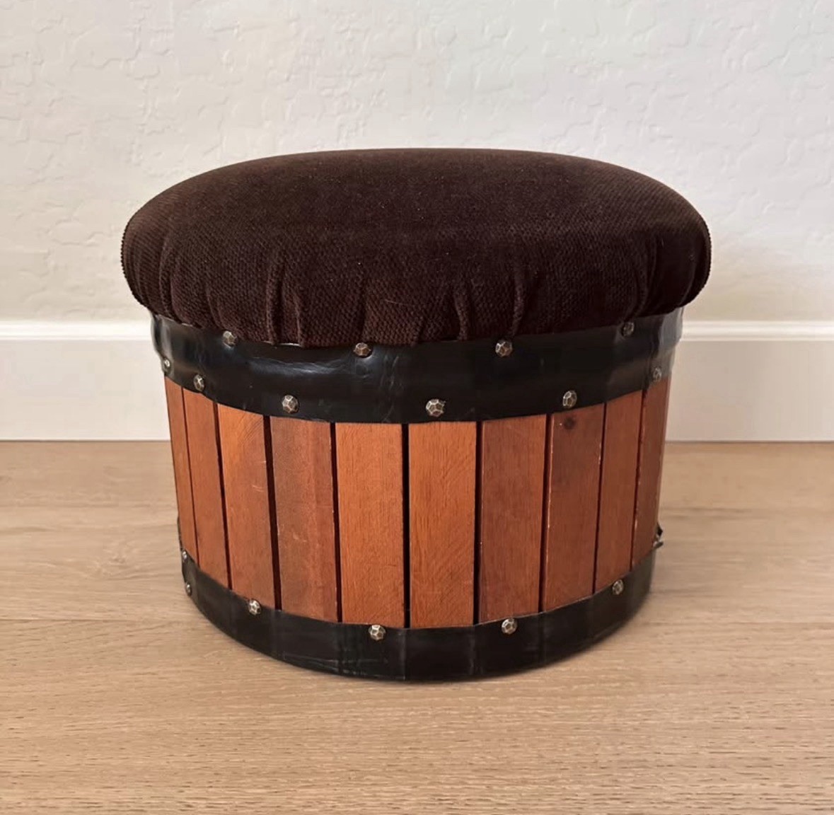 Vintage Rustic Whiskey Wine Oak Wood Barrel Ottoman Rolling Stool Footstool