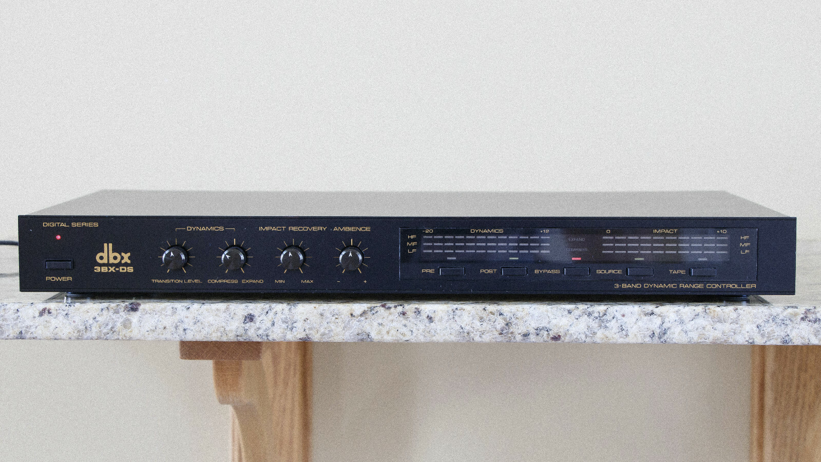 Upgrade your dbx 3BX-DS 3-Band Dynamic Range Controller w/ Solid Aluminum Knobs