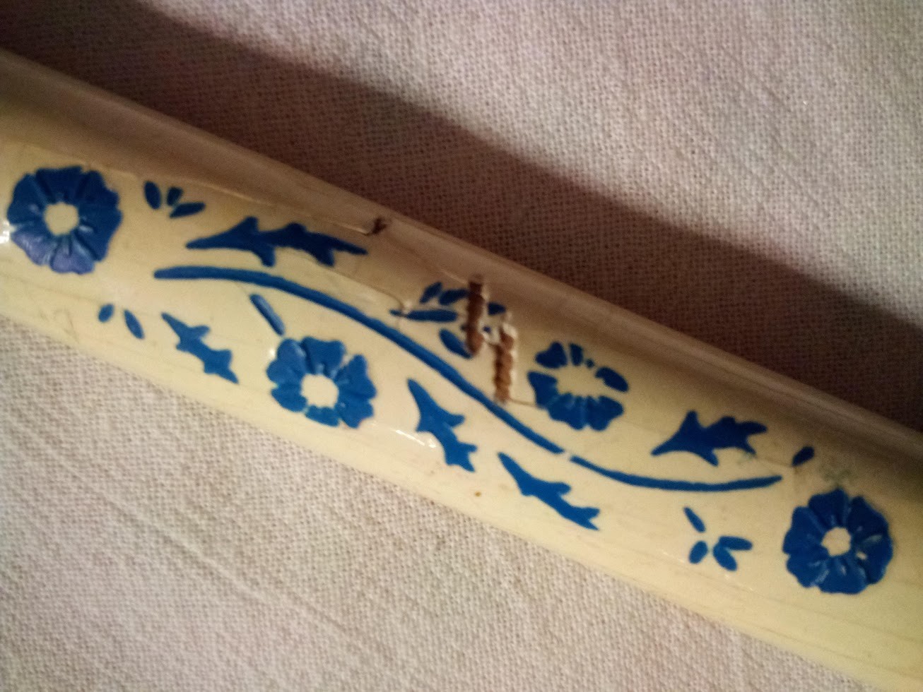 Regent Sheffield Wavecrest serving knife. BBQ or Bread knife. Long handle.