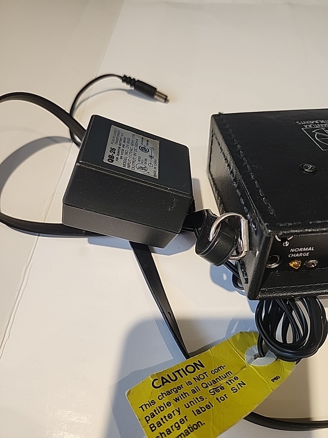 Quantum Instruments Quantum Battery 1 - untested With Charger
