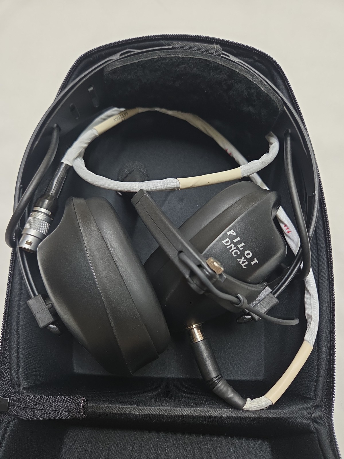 Pilot DNC XL Headset With Case