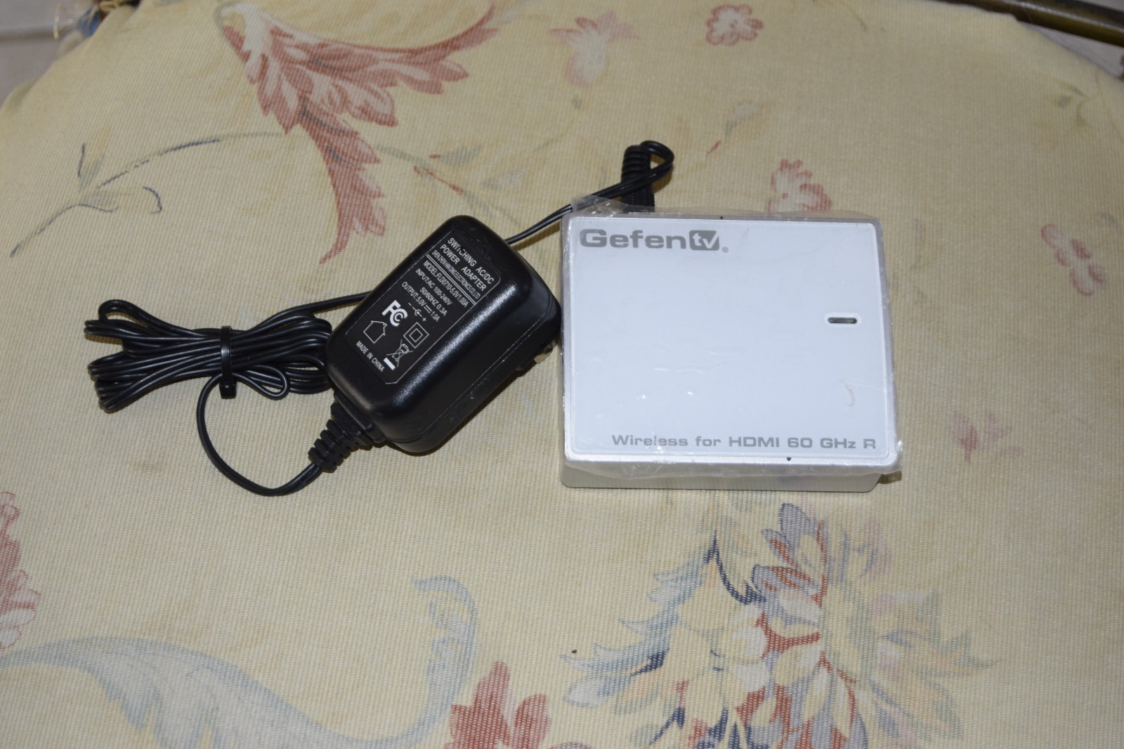 Gefen TV GTV-WHD-60GR Wireless for HDMI 60 GHz R Receiver Unit with Power Supply
