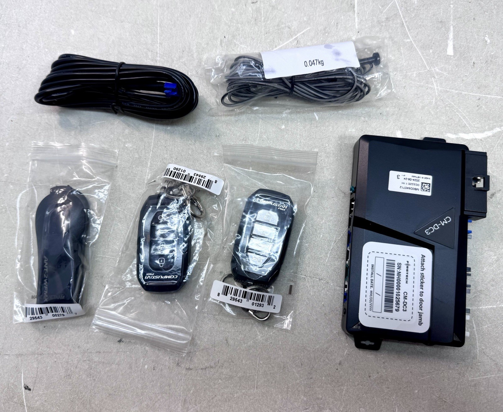 Compustar 4905S-Kit 2-Way DC3 Remote Start System