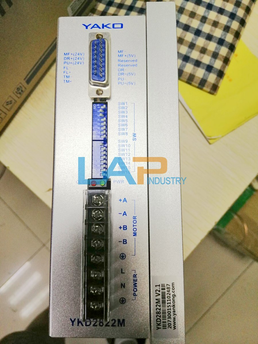1Pcs New For YAKO Stepper motor drive YKD2822M 110-220Vac
