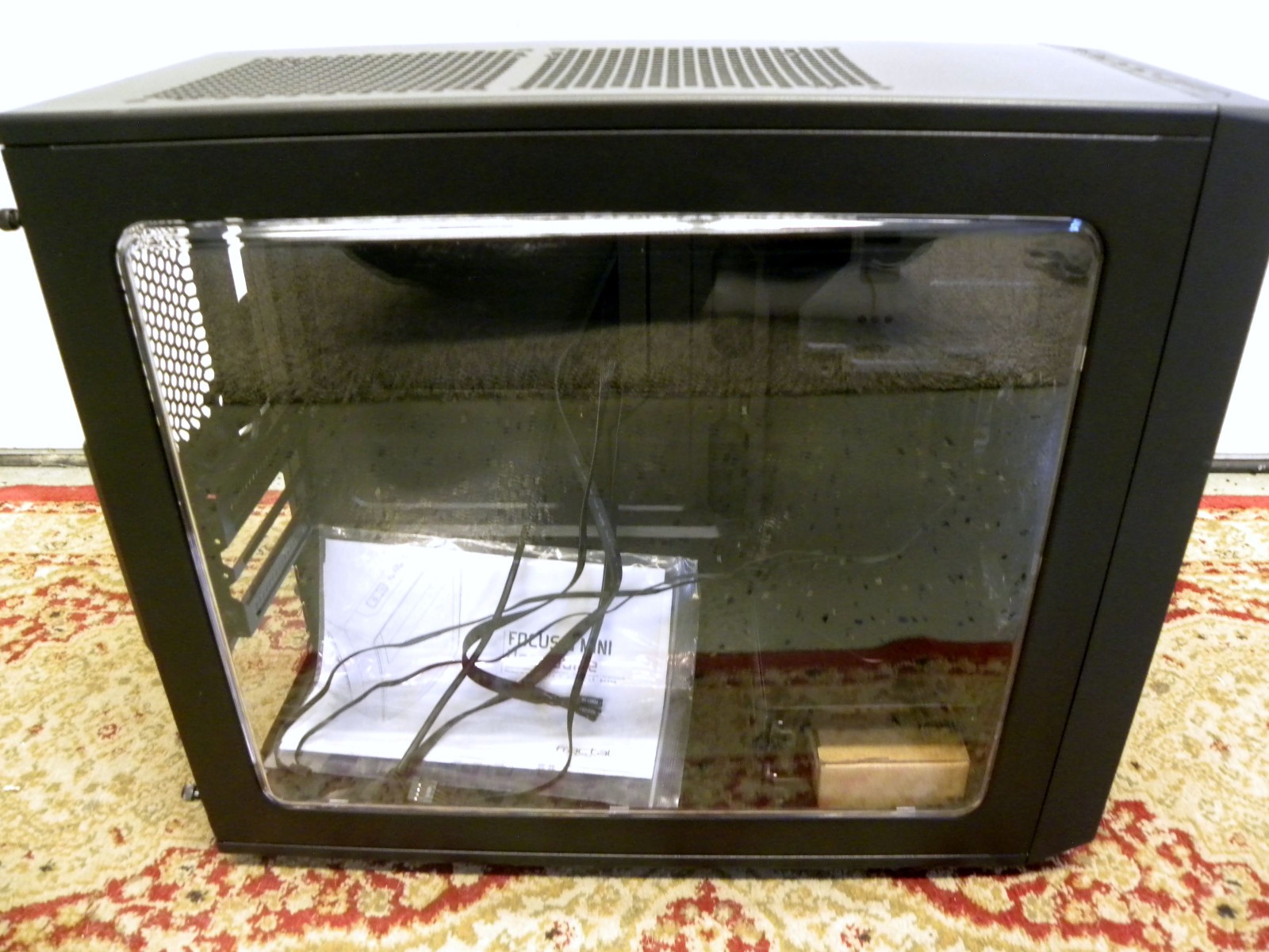 FRACTAL G MINI ATX Mid Tower Computer Case ITX Clear Window FD-CA-FOCUS-MINI-BK