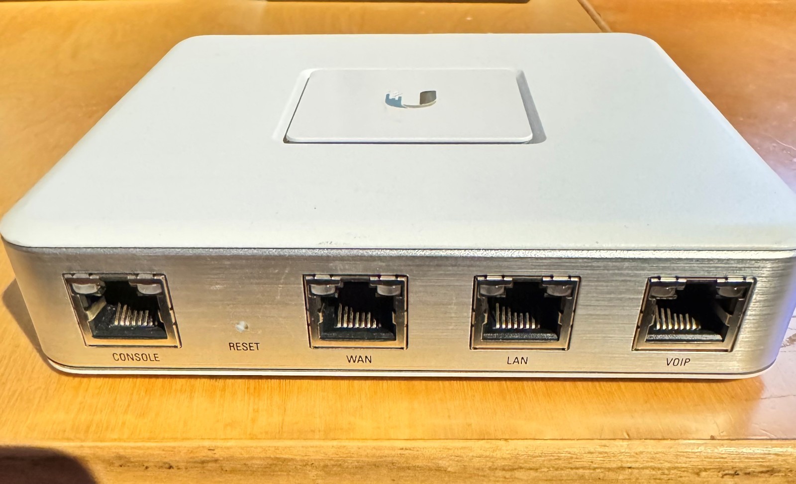 UBIQUITI UNIFI SECURITY GATEWAY (USG) 3 PORT GIGABIT FIREWALL USG-3P